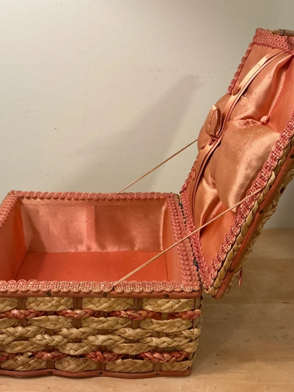 Vintage Wicker Sewing Basket Pink Beige Made in Japan